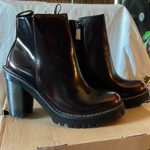 Dr Martens Magdalena boots